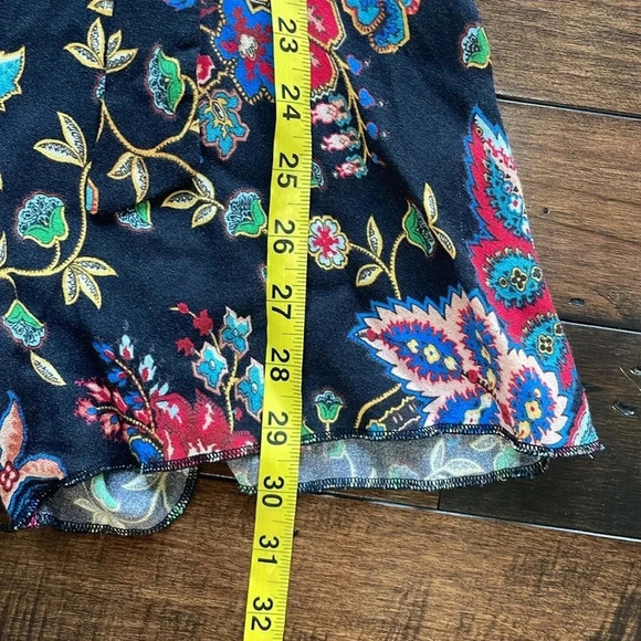 Alice + Olivia Macall Floral print romper 5416006 Size 2 V-Neck Bell-Sleeved - Picture 7 of 11